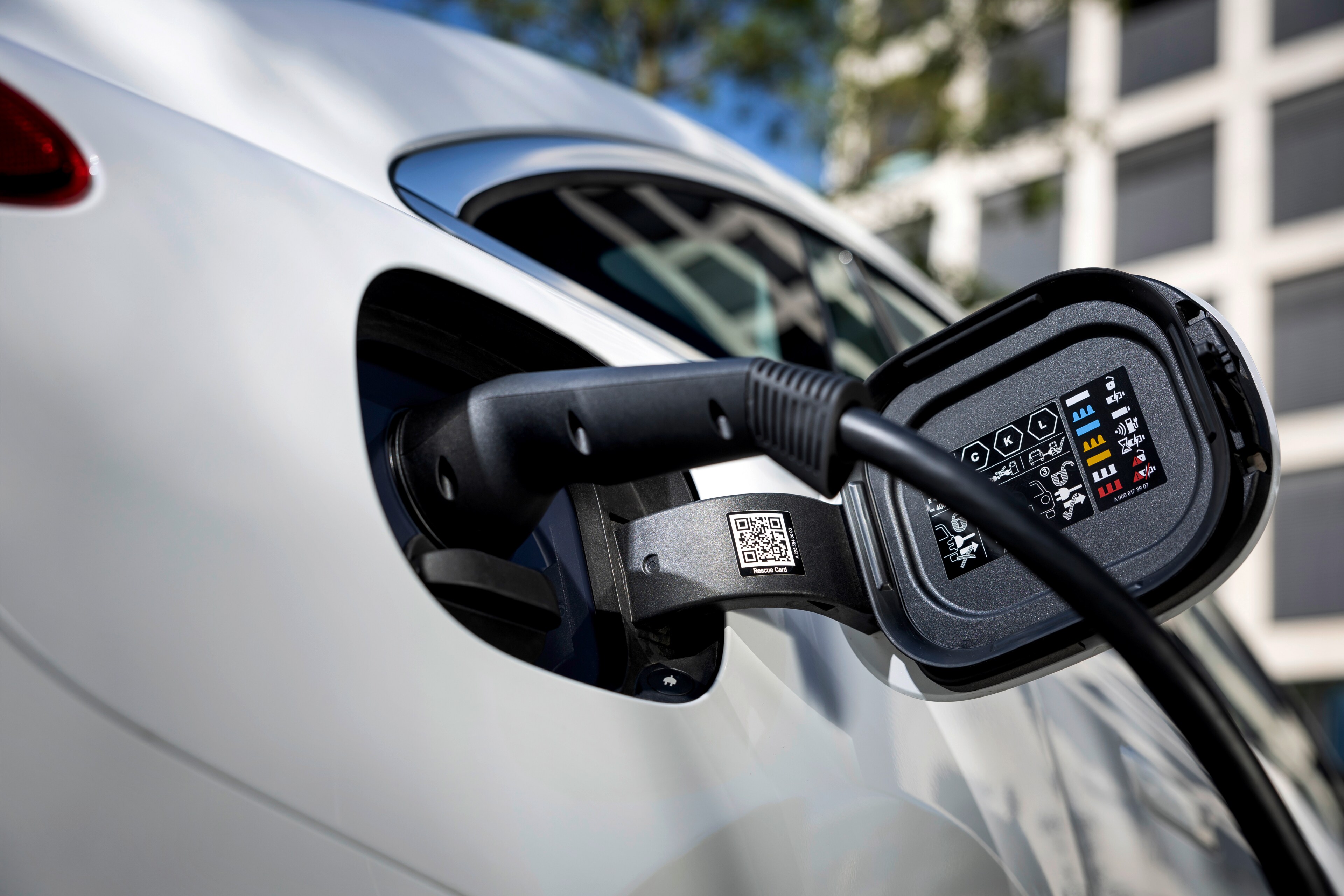 Mercedes-Benz - Flexible charging system Pro Flexible charging system Pro
