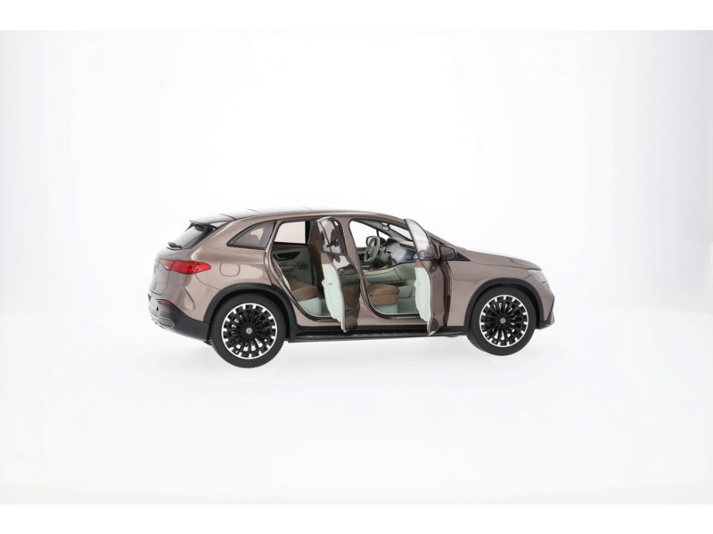 EQE SUV, AMG Line, X294 samtbraun, NZG, 1:18