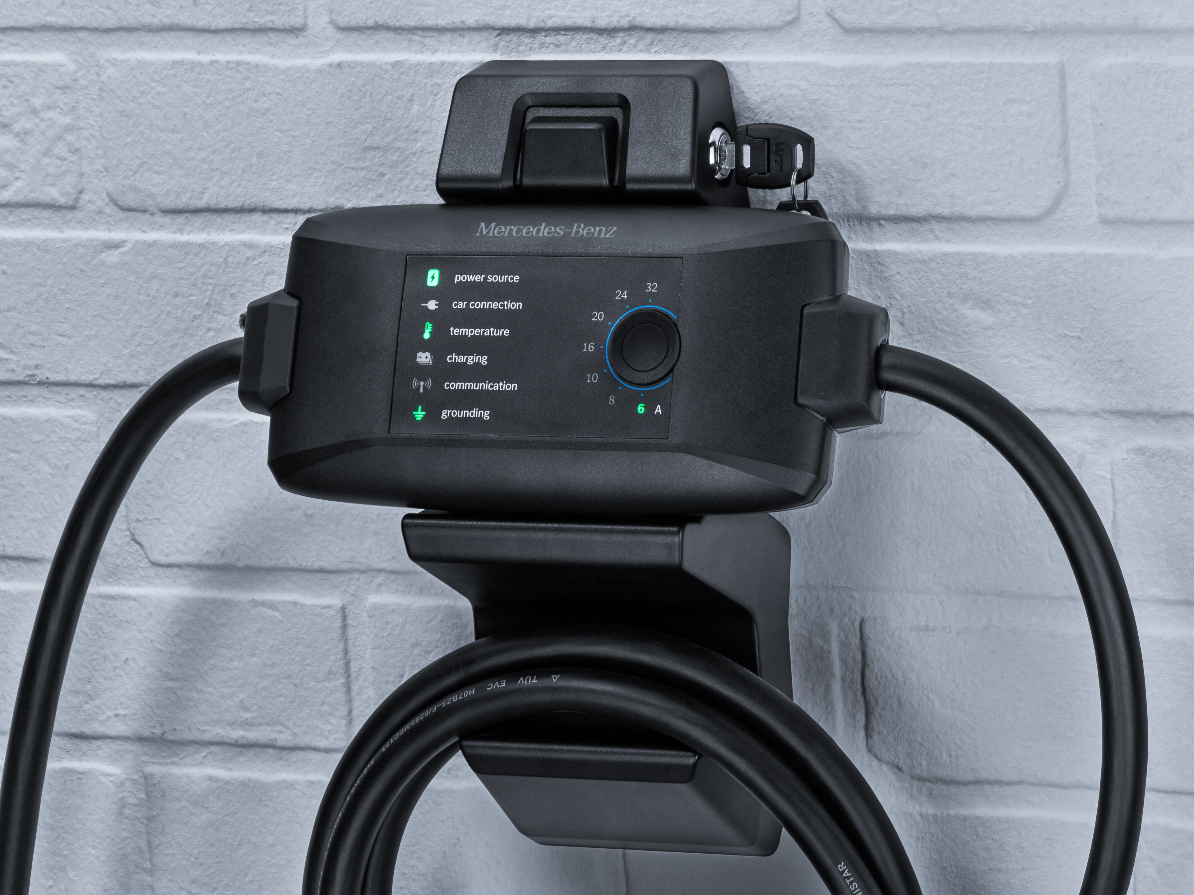Mercedes-Benz - Flexible charging system Pro - control unit including wall mount Flexible charging system Pro - control unit including wall mount