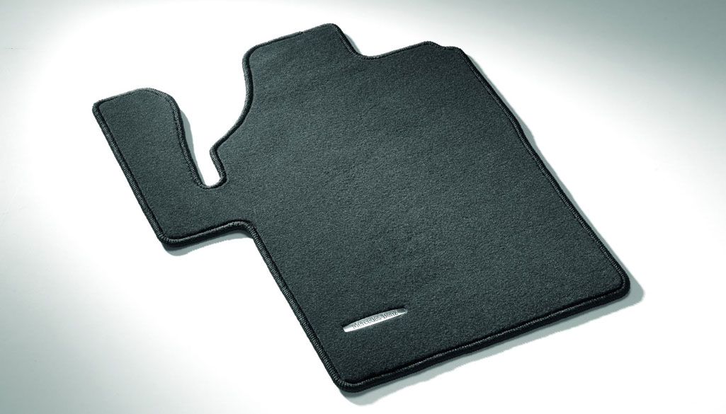 Mercedes-Benz - VELOURSMATTE Teilenummer B66560546 B66560546