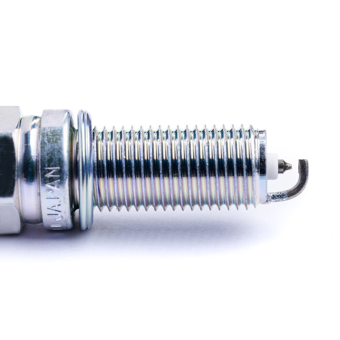Mercedes-Benz - ZUENDKERZE Teilenummer A0041594903 A0041594903