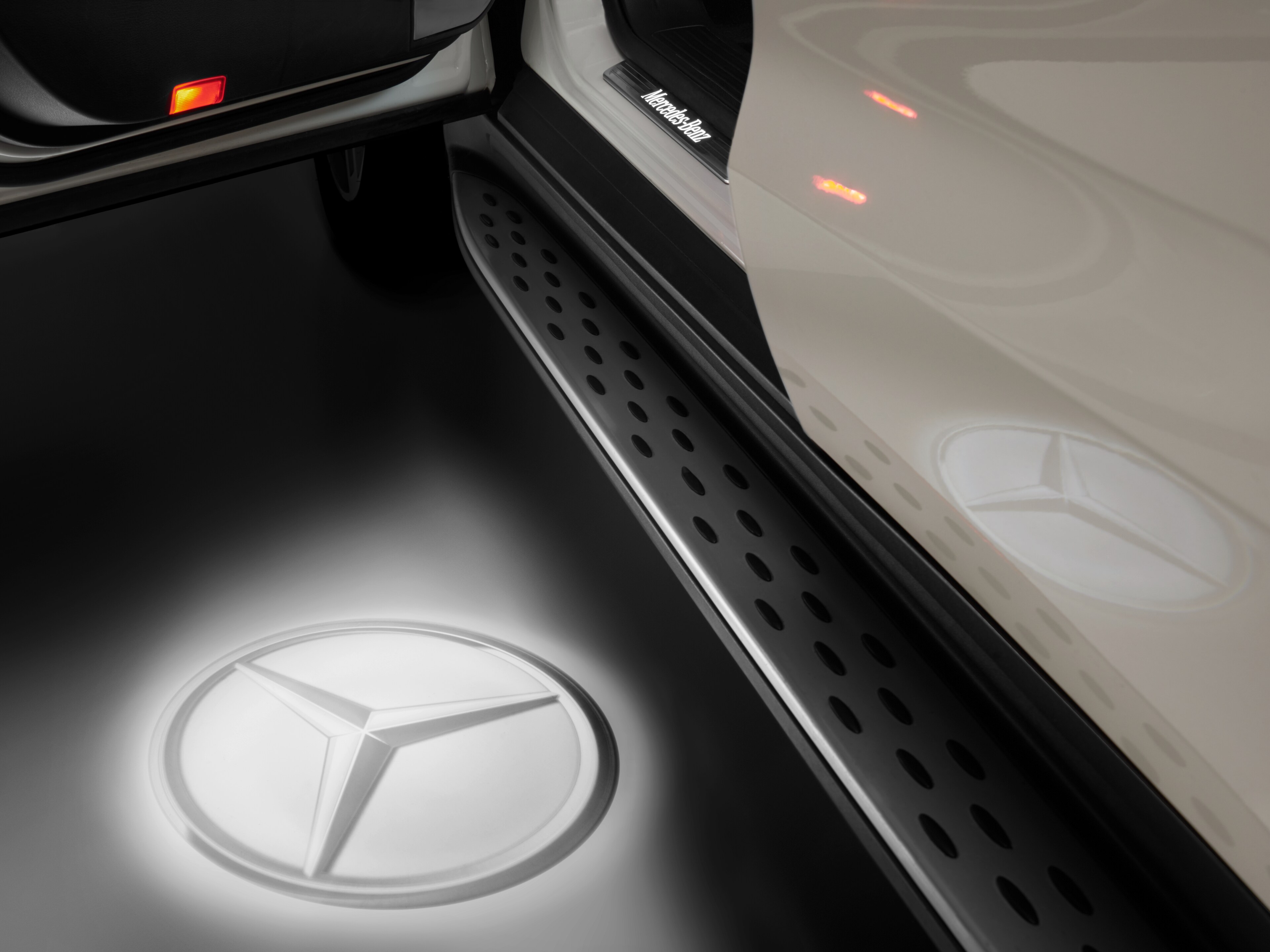 LED Projektor, Mercedes Stern