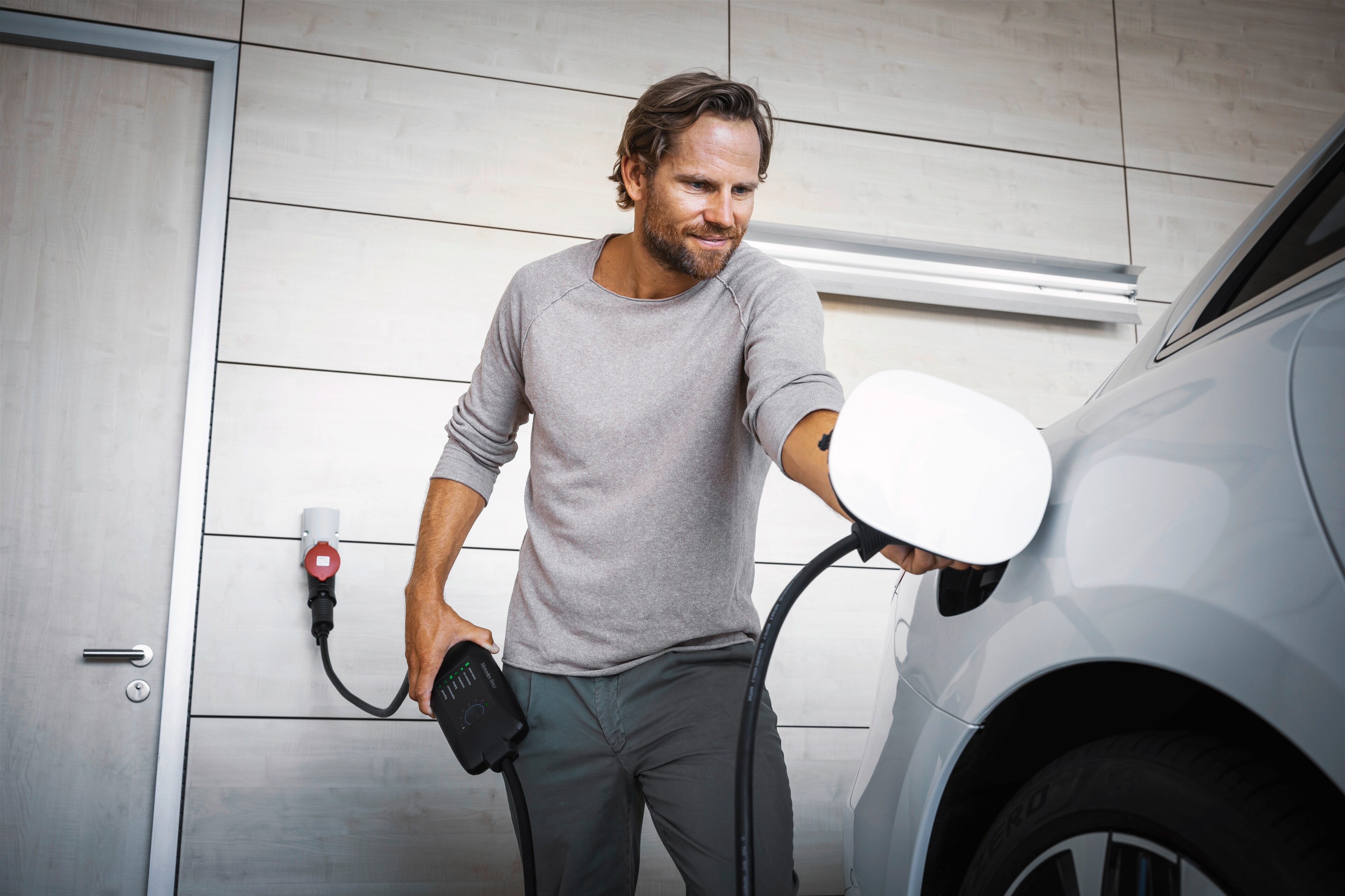 Mercedes-Benz - Flexible charging system Pro Flexible charging system Pro