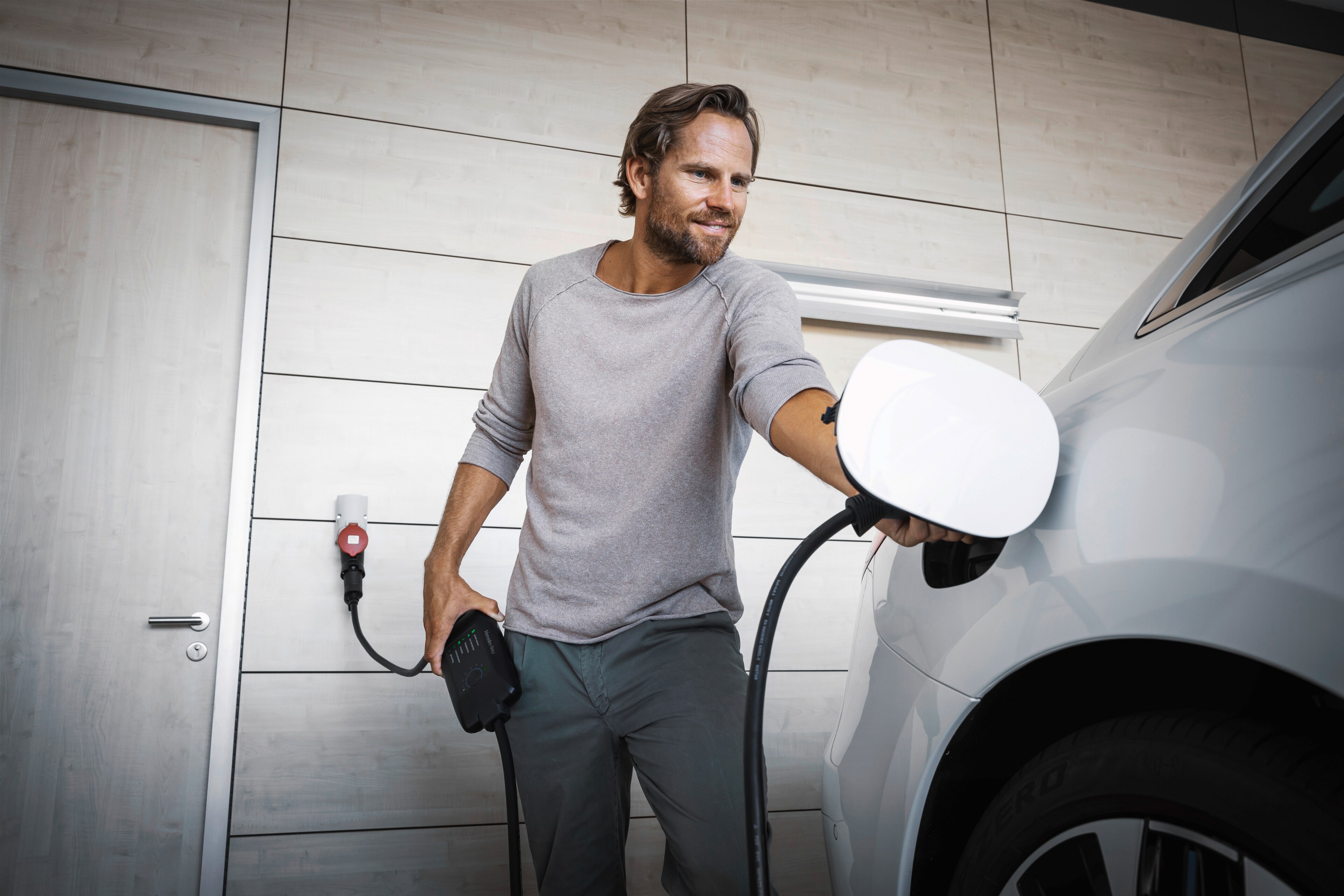 Mercedes-Benz - Flexible charging system Pro Flexible charging system Pro