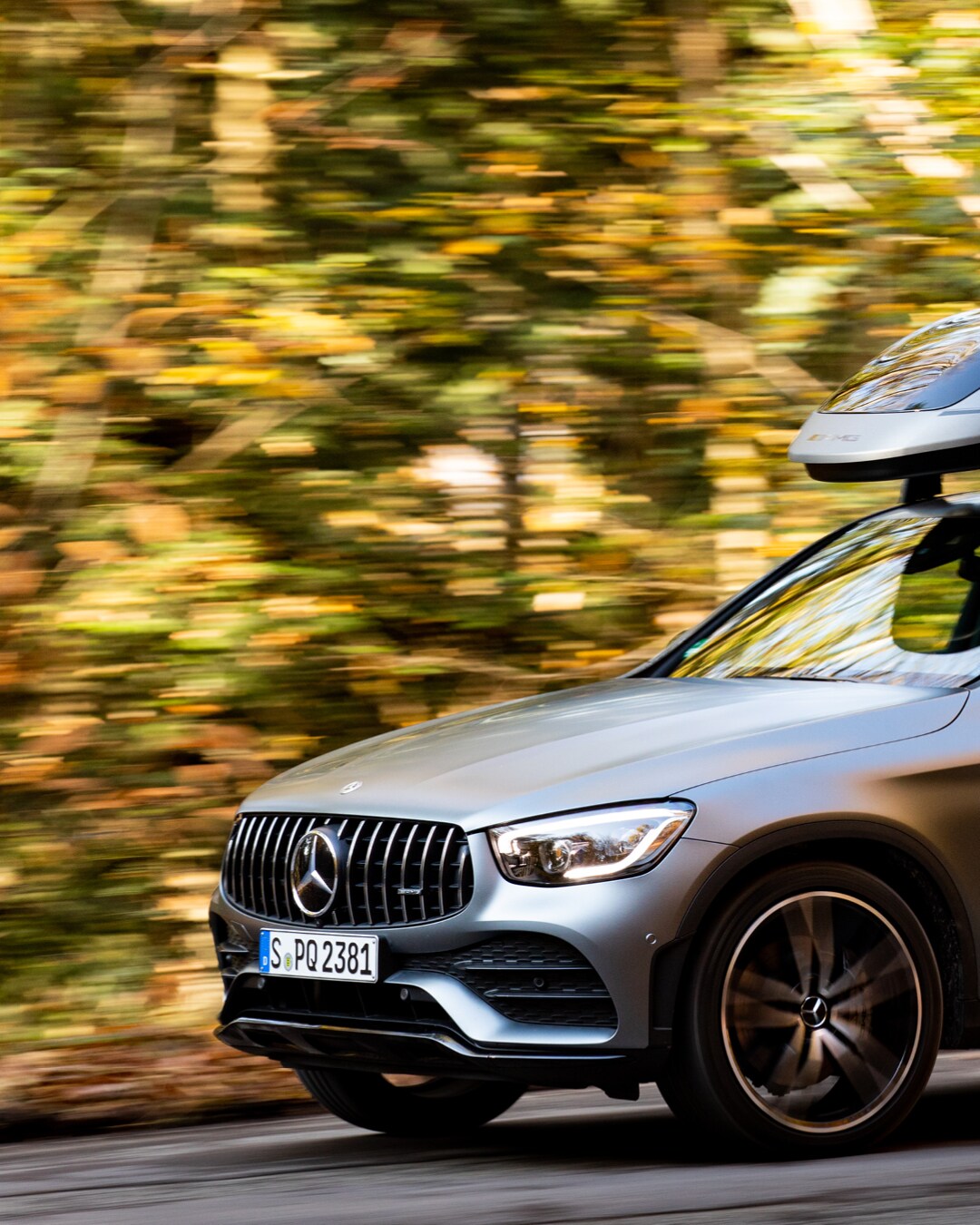 Mercedes-Benz - AMG_Roofbox_1_1/2_social_gallery_4:5 AMG_Roofbox_1_1/2_social_gallery_4:5
