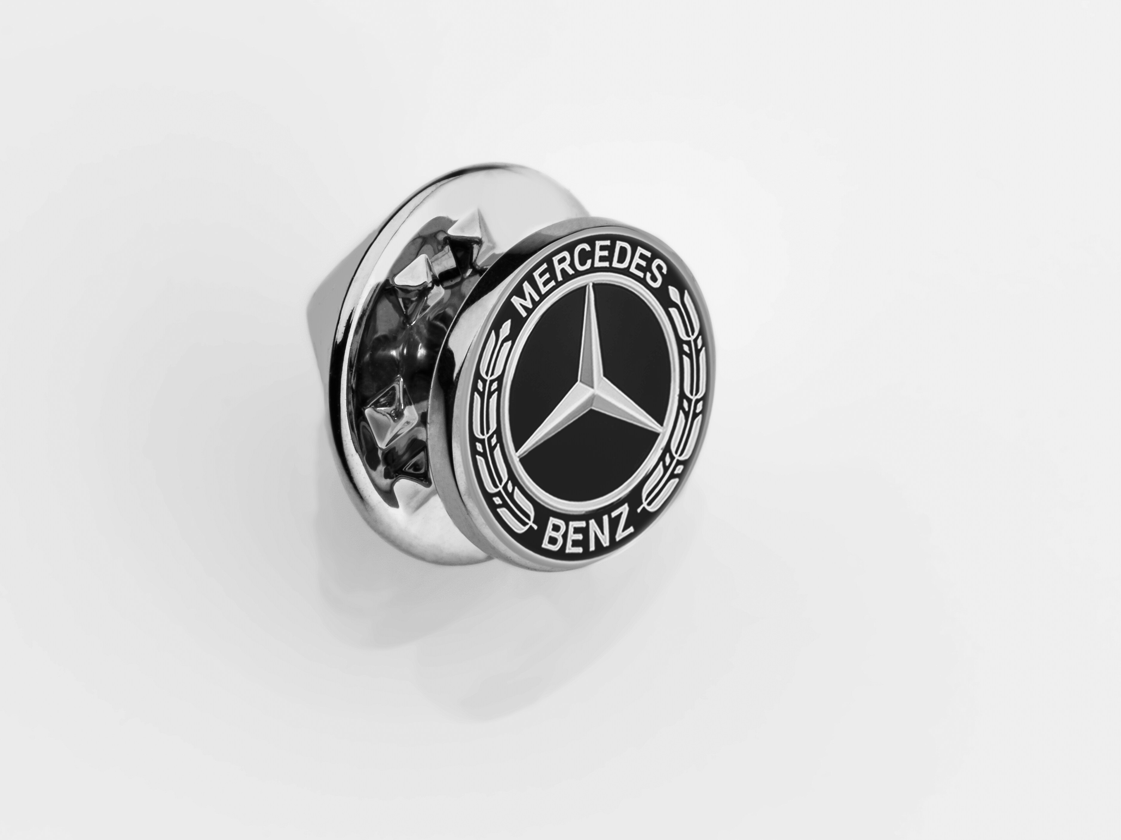 Pin, Lorbeerplakette