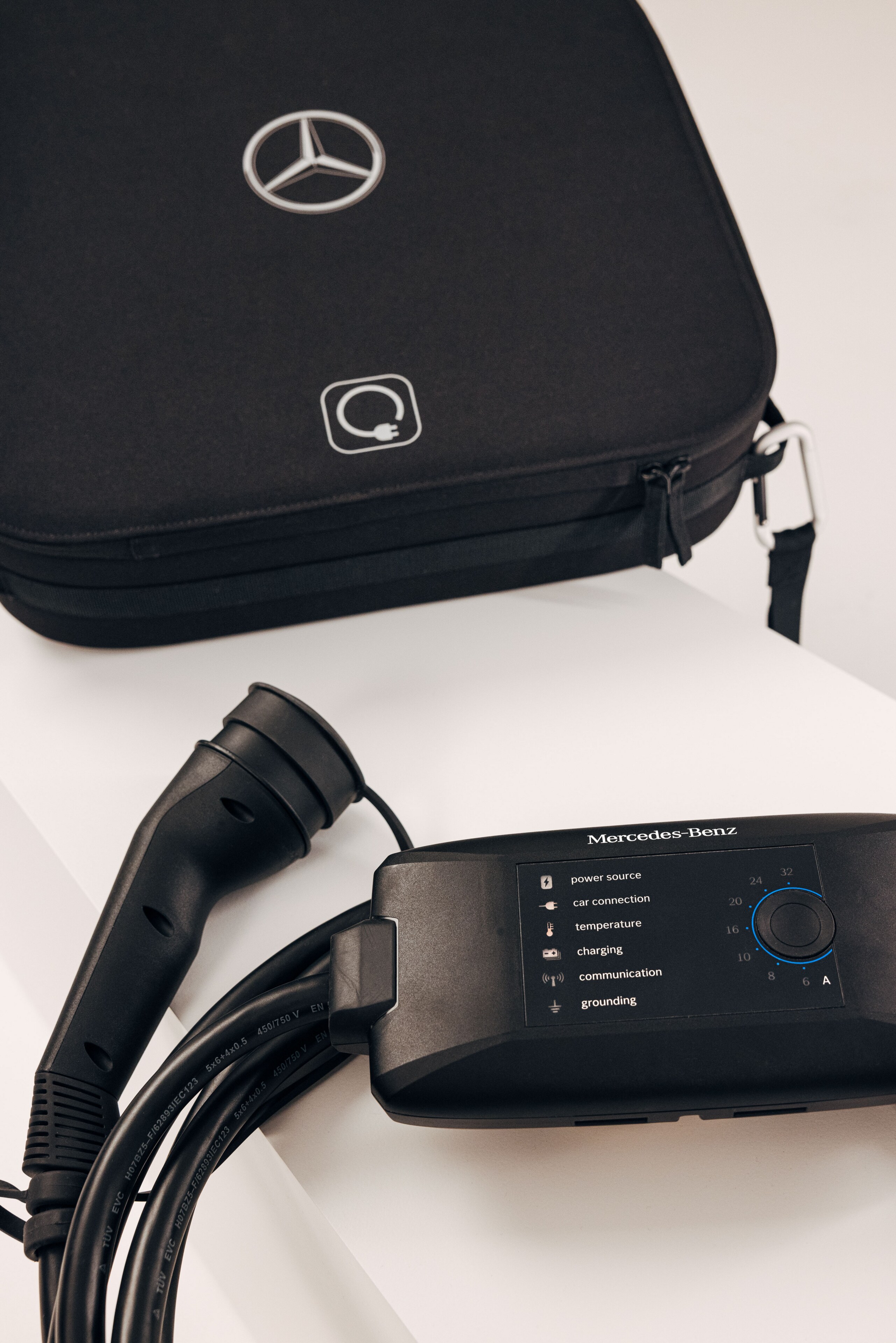 Mercedes-Benz - Flexible charging system Pro Flexible charging system Pro